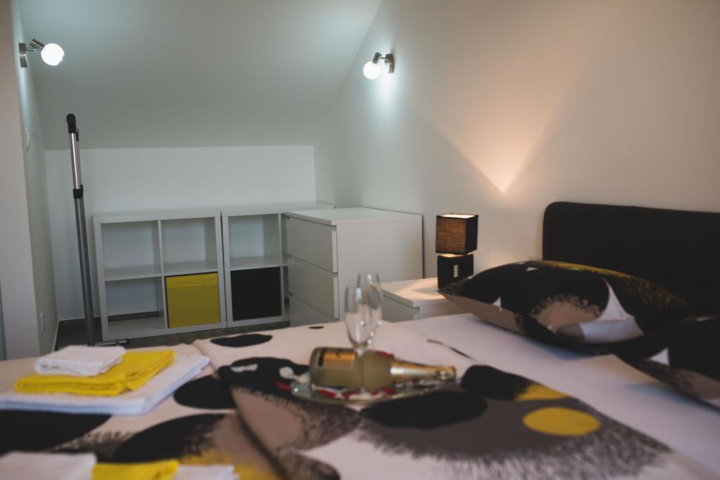 Apartments Sunny Garden Brodarica  Exterior photo