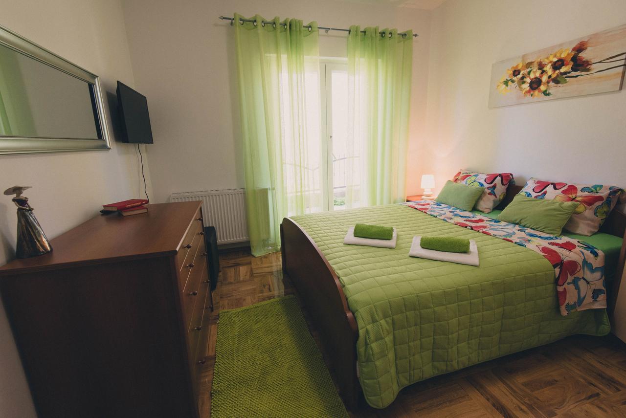 Apartments Sunny Garden Brodarica  Exterior photo